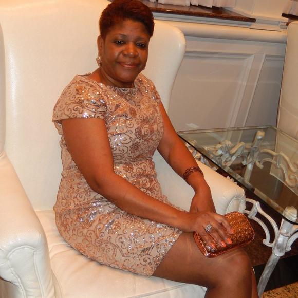 Meet your Posher, Georgette - Picture 1 of 1